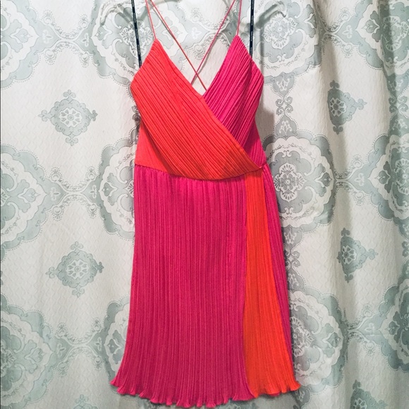 Phoebe Couture dual tone cocktail dress - Picture 4 of 6